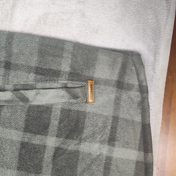 Voyager Men's plaid fleece (green and tan) - Picture 3 of 4